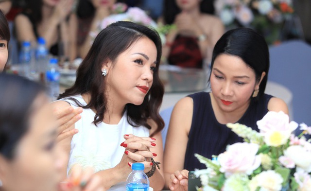 Hội anh chị em học giỏi của sao Việt: Em họ siêu mẫu Hà Anh tốt nghiệp Đại học Cambridge, 1 sao nữ còn có anh là THẦN ĐỒNG - Ảnh 3.