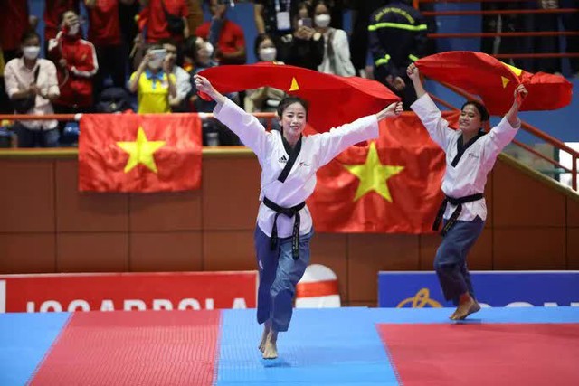 Những bóng hồng xinh đẹp, tài giỏi của thể thao Việt Nam tại SEA Games 31 - Ảnh 1.