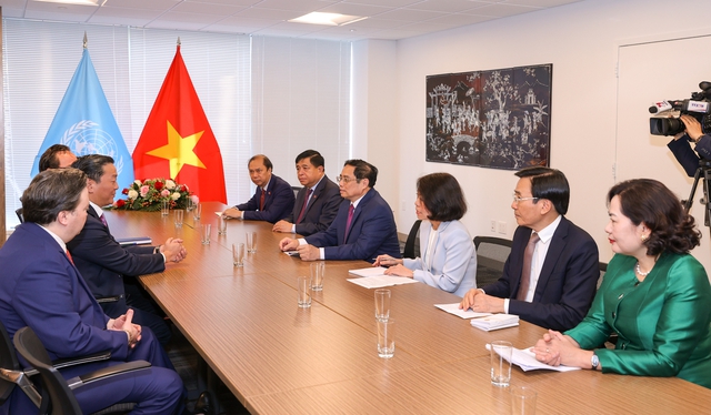 Thủ tướng tiếp tục gặp mặt quỹ tư nhân Mỹ thứ hai - KKR: đã đầu tư hơn 1 tỷ USD vào Việt Nam, lãi lớn với Masan, Vinhomes - Ảnh 1.