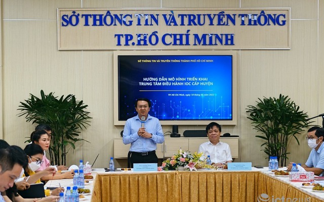 Ông Lâm Đình Thắng, Giám đốc Sở TT&TT TP.HCM, phát biểu tại buổi làm việc. (Ảnh: Hải Đăng)