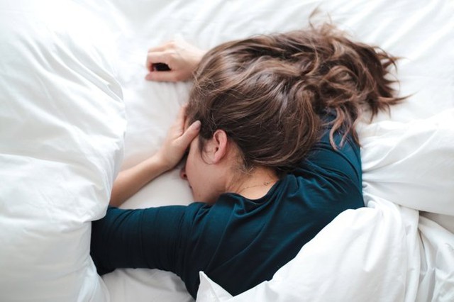 Đau hàm sau khi ngủ dậy là dấu hiệu cảnh báo 6 vấn đề sức khỏe nghiêm trọng, chớ coi thường!  - Ảnh 2.