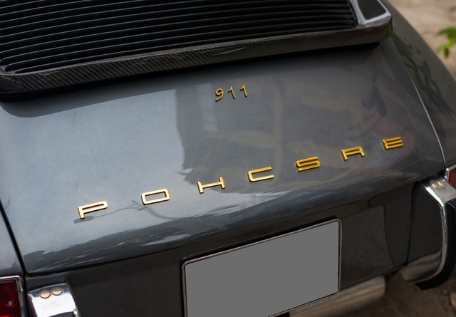 Porsche 911 đời 964 độ hoài cổ đầu tiên Việt Nam - Thú độ lạ lẫm với người chơi trong nước - Ảnh 15.