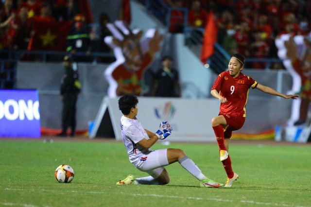 Đội trưởng Việt Nam tạo cú nổ, đè bẹp Thái Lan đem về hat-trick vàng ở SEA Games - Ảnh 2.