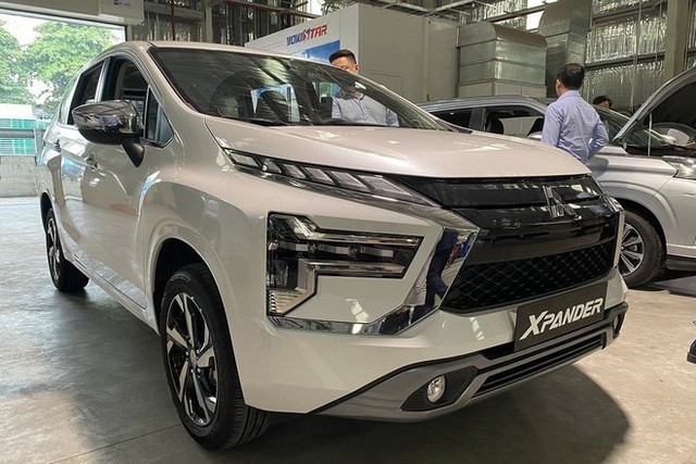 Mitsubishi Xpander 2022 xuất hiện tại đại lý: Đã có phanh tay điện tử, ra mắt tháng sau tại Việt Nam - Ảnh 2.