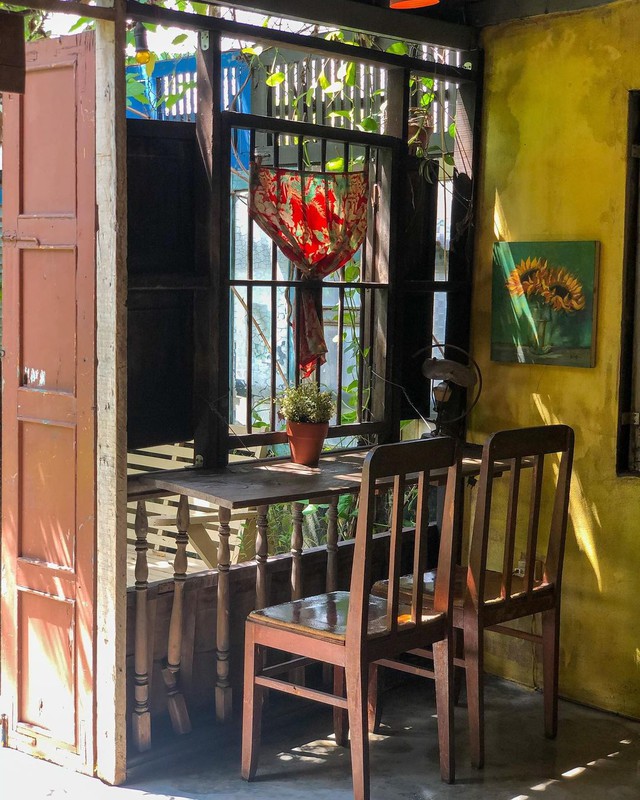 6 quán cà phê view đẹp vừa chụp hình sống ảo vừa tìm hiểu thưởng thức văn hoá xưa tại Sài Gòn - Ảnh 14.