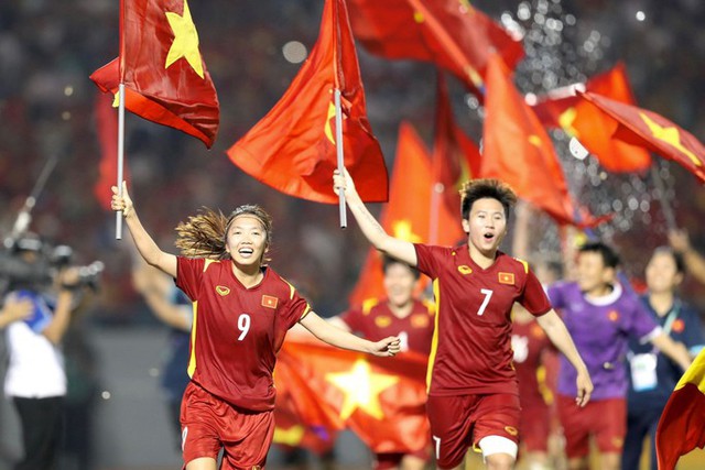  Chủ tịch nước, Thủ tướng, Chủ tịch Quốc hội chúc mừng Đội tuyển bóng đá nữ Việt Nam  - Ảnh 3.