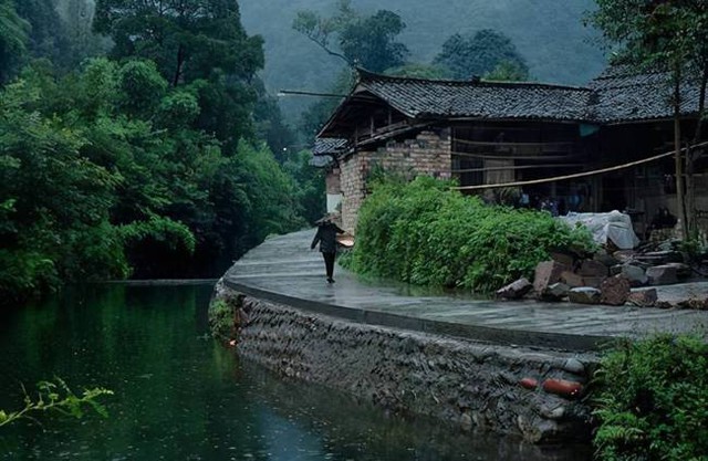 Thành phố khóc ở Trung Quốc: Một năm mưa 210 ngày, nhưng là nơi đáng sống mệnh danh thánh địa của mỹ nữ - Ảnh 5.