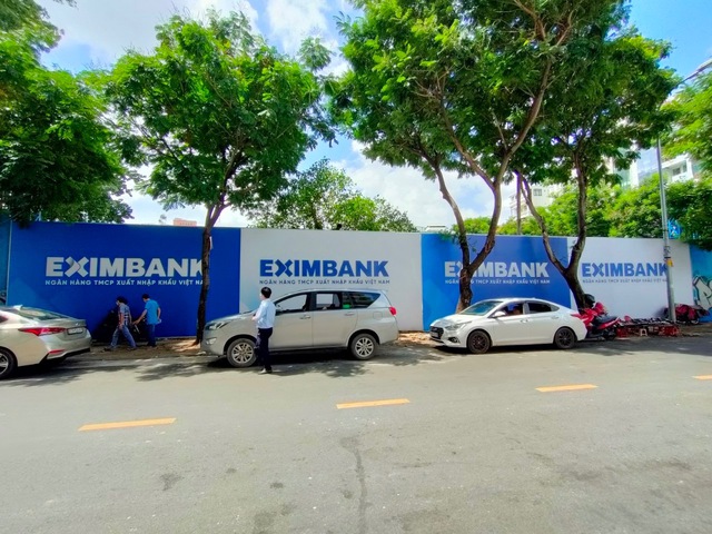 Đại hội cổ đông Eximbank: Lần đầu tiên trả cổ tức sau 8 năm không chia, Chủ tịch khẳng định không còn tình trạng đấu đá nội bộ - Ảnh 1.