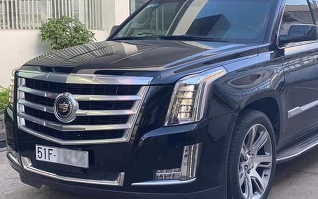 Bán Cadillac Escalade giá 3 tỷ, chủ xe dùng luôn ảnh tai nạn để kiểm chứng cho sự an toàn