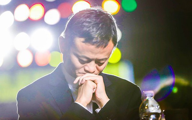 Nóng: Cổ phiếu Alibaba lao dốc khi đài truyền hình CCTV đưa tin Hàng Châu áp đặt lệnh hạn chế với 1 người có họ Ma