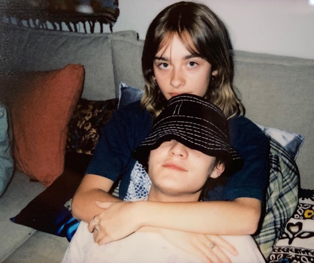 Few people know that besides his talented and rich daughter, Johnny Depp also has a son: Quiet, simple, and introverted, completely different from his sister - Photo 8.