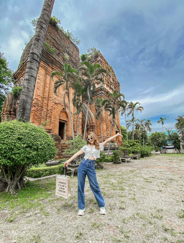 Eo biển “trăng khuyết” Quy Nhơn - thiên đường biển đẹp đang được quan tâm bậc nhất trong mùa hè này - Ảnh 27.