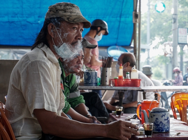  Quán cà phê vợt cuối cùng ở Biên Hòa: Chốn đi về của khách ruột suốt 35 năm - Ảnh 7.