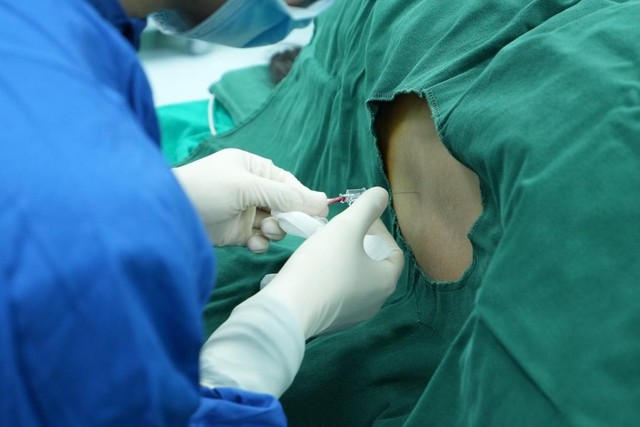 “Đẻ không đau” – sự lựa chọn sáng suốt giúp mẹ bầu vượt cạn nhẹ nhàng - Ảnh 1. “Đẻ không đau” – sự lựa chọn sáng suốt giúp mẹ bầu vượt cạn nhẹ nhàng - Ảnh 1.