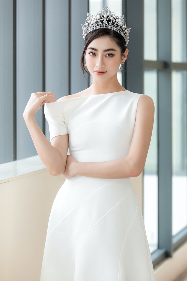  BGK Miss World Vietnam 2022 không chỉ đẹp mà còn có profile cực đỉnh: Người sở hữu IELTS 7.5, người thuộc dòng dõi hoàng tộc - Ảnh 1.