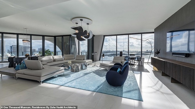 Bất động sản triệu đô trải dài khắp thế giới của vợ chồng nhà David Beckham: Từ penthouse ở toà nhà chọc trời cho đến villa ở Dubai - Ảnh 3.