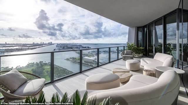Bất động sản triệu đô trải dài khắp thế giới của vợ chồng nhà David Beckham: Từ penthouse ở toà nhà chọc trời cho đến villa ở Dubai - Ảnh 4.