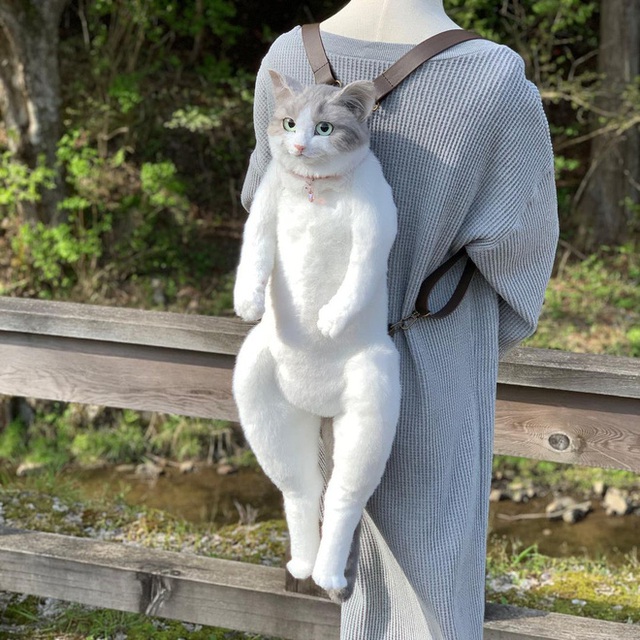 Dân mạng Nhật Bản phát cuồng với chiếc ba lô hình mèo chân thật đến từng sợi lông, giá 23 triệu/chiếc vẫn không còn hàng để bán - Ảnh 2.