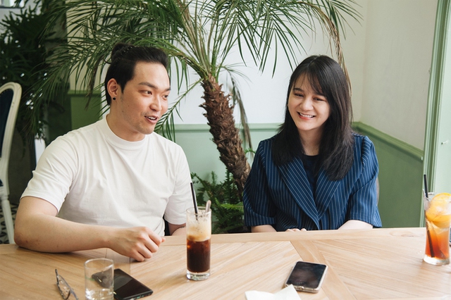 Yêu nhau 9 năm, chơi TikTok 2 năm, ‘ông hoàng, bà hoàng quảng cáo’ triệu view Thủng Long Family: Tôi nghĩ chẳng có ai ‘dại’ đi từ chối lợi ích kinh tế cả - Ảnh 4. Yêu nhau 9 năm, chơi TikTok 2 năm, ‘ông hoàng, bà hoàng quảng cáo’ triệu view Thủng Long Family: Tôi nghĩ chẳng có ai ‘dại’ đi từ chối lợi ích kinh tế cả - Ảnh 4.