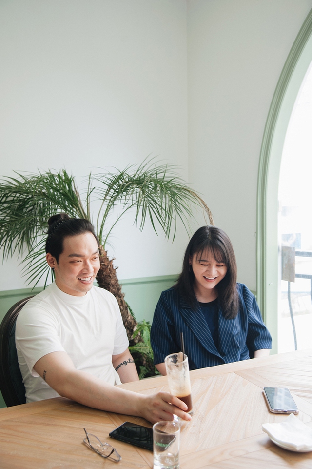 Yêu nhau 9 năm, chơi TikTok 2 năm, ‘ông hoàng, bà hoàng quảng cáo’ triệu view Thủng Long Family: Tôi nghĩ chẳng có ai ‘dại’ đi từ chối lợi ích kinh tế cả - Ảnh 9. Yêu nhau 9 năm, chơi TikTok 2 năm, ‘ông hoàng, bà hoàng quảng cáo’ triệu view Thủng Long Family: Tôi nghĩ chẳng có ai ‘dại’ đi từ chối lợi ích kinh tế cả - Ảnh 9.