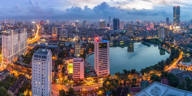 Hà Nội thu ngân sách vượt mốc 400.000 tỷ đồng, 4 quận đầu tiên gia nhập CLB '10.000' tỷ - Ảnh 1. Hà Nội thu ngân sách vượt mốc 400.000 tỷ đồng, 4 quận đầu tiên gia nhập CLB '10.000' tỷ - Ảnh 1.