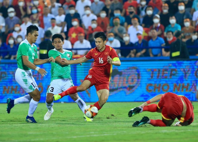 Chùm ảnh: U23 Việt Nam đè bẹp U23 Indonesia trong ngày mở màn SEA Games 31 - Ảnh 3.