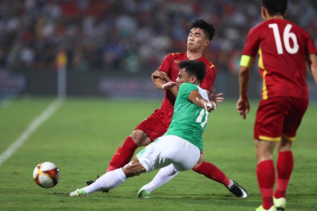 Chùm ảnh: U23 Việt Nam đè bẹp U23 Indonesia trong ngày mở màn SEA Games 31 - Ảnh 5.