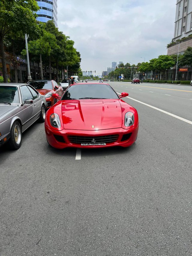 Ferrari 599 GTB cũ của ông Đặng Lê Nguyên Vũ được rao bán lại với giá hơn 9 tỷ đồng - Ảnh 1.