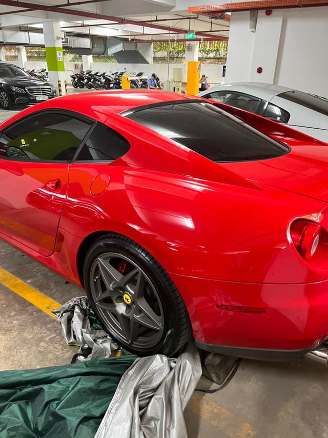 Ferrari 599 GTB cũ của ông Đặng Lê Nguyên Vũ được rao bán lại với giá hơn 9 tỷ đồng - Ảnh 2.