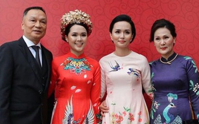 Cuộc sống viên mãn của cựu Chủ tịch CLB Sài Gòn: 2 ái nữ xinh đẹp - kiếm tiền giỏi, 2 con rể đều là tuyển thủ quốc gia