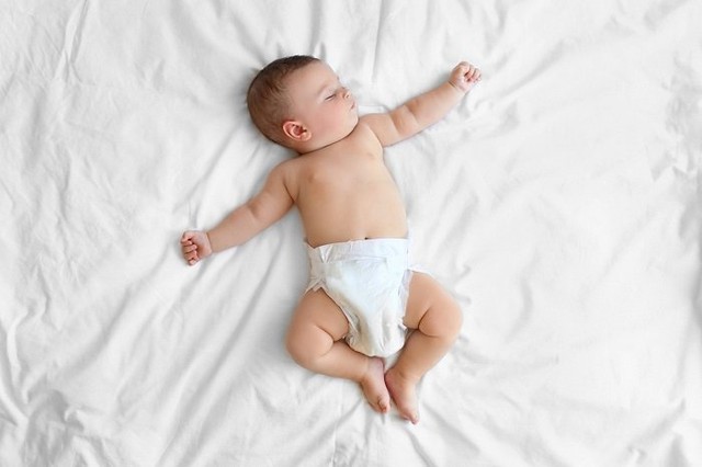 3 biểu hiện lạ khi ngủ chứng tỏ trẻ có IQ cao vượt trội nhưng nhiều bố mẹ không hề chú ý đến - Ảnh 1.