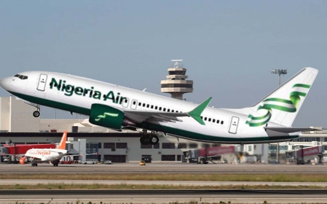 Giá nhiên liệu quá cao, nhiều hãng hàng không Nigeria tạm dừng các chuyến bay nội địa - Ảnh 1.