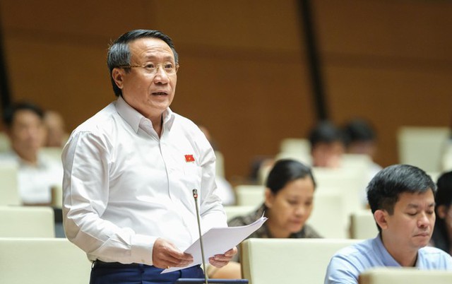 Đại biểu Quốc hội: Dòng tiền dễ dãi có kích thêm nợ xấu ngân hàng? - Ảnh 1. Đại biểu Quốc hội: Dòng tiền dễ dãi có kích thêm nợ xấu ngân hàng? - Ảnh 1.