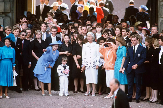 Nữ hoàng Elizabeth II: Nàng công chúa bản lĩnh với bước ngoặt lịch sử lên ngôi vương, 70 năm thăng trầm với nhiều dấu ấn khó phai - Ảnh 14.