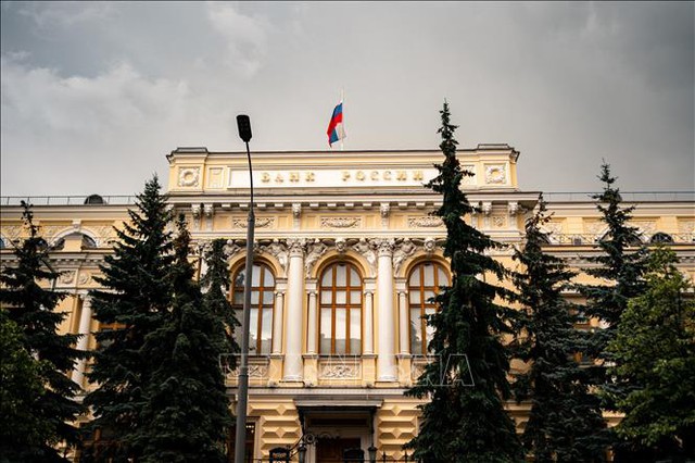  Ngân hàng trung ương Nga cắt giảm lãi suất do lạm phát chậm lại  - Ảnh 1.