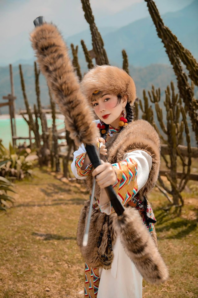 Angela Ngô - người phụ nữ U50 gây sốt trên Tiktok nhờ những màn “biến hình” với nhan sắc và thần thái như mới ngoài 30 - Ảnh 9.