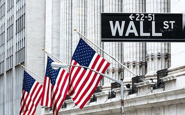 Chứng khoán Mỹ giảm phiên thứ 2 liên tiếp, Dow Jones mất hơn 600 điểm