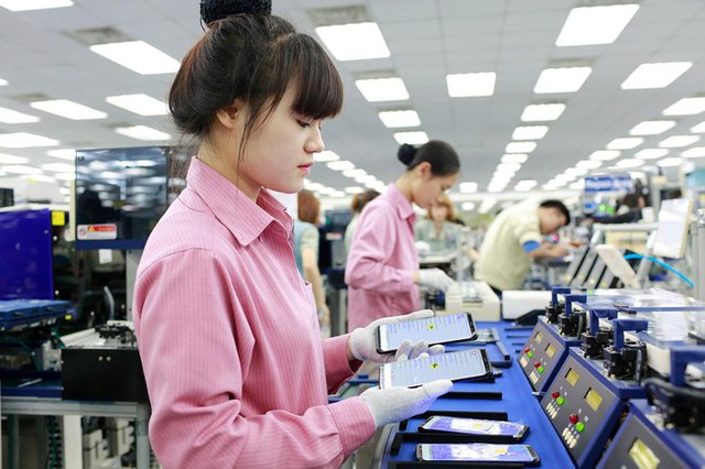 Báo Hàn Quốc: Samsung giảm sản xuất của nhà máy ở Việt Nam - Ảnh 1.