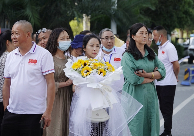 Toàn cảnh kỳ thi đại học khốc liệt nhất thế giới 2022: Cả đất nước nín thở dõi theo, sĩ tử từ chối phẫu thuật để dự thi ngày cuối cùng - Ảnh 15.