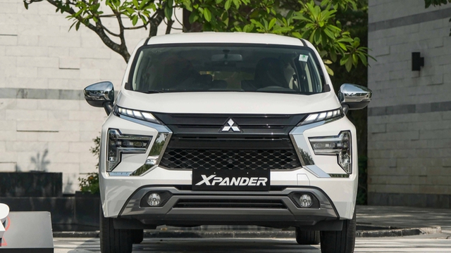 Mitsubishi Xpander 2022 cạnh tranh gay gắt Toyota Veloz Cross tại Việt Nam - 2 bom tấn MPV đọ option, giá bản tương ứng giống nhau từng xu - Ảnh 5.