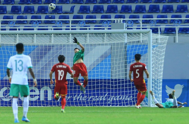 15 phút khó quên của cầu thủ U23 Việt Nam khi phải làm thủ môn bất đắc dĩ - Ảnh 8.