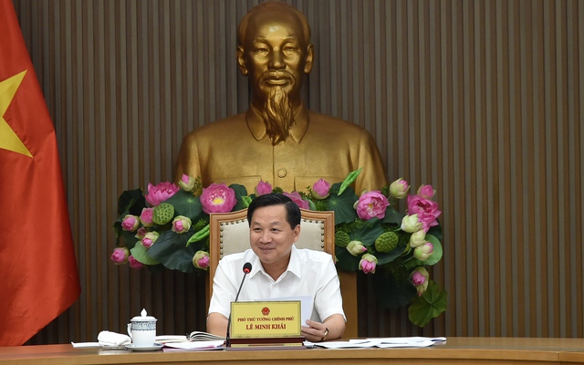 Phó Thủ tướng Lê Minh Khái, Trưởng Ban Chỉ đạo điều hành giá đã chủ trì họp với các bộ, ngành về điều hành giá một số mặt hàng thiết yếu. Ảnh VGP/Quang Thương