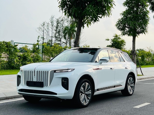 Lô Hongqi E-HS9 6 chỗ và 7 chỗ đầu tiên về Việt Nam: SUV chạy điện, giá từ 2,968 tỷ đồng, ngang cỡ Mercedes GLS và BMW X7 - Ảnh 2.
