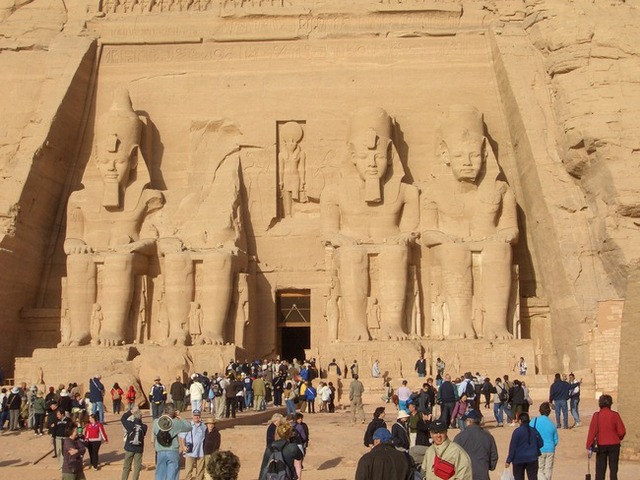 Ngôi đền cổ hơn 3000 năm tuổi: Kiệt tác kiến trúc chứng minh khối óc tuyệt đỉnh của các nhà hiền triết Ai Cập cổ đại  - Ảnh 1.