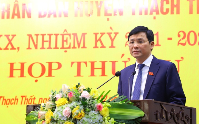 Phó Chủ tịch HĐND thành phố Phạm Quí Tiên phát biểu tại một kỳ họp. Ảnh: nhipsonghanoi.hanoimoi.com.vn