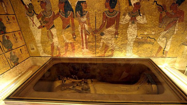 Chân dung Nữ hoàng Nefertiti quyền năng của Ai Cập cổ đại, được mệnh danh “đẹp nhất lịch sử”, khiến thần Mặt Trời cũng phải ngây ngất  - Ảnh 9.