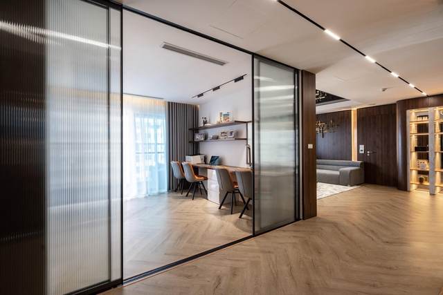 Căn hộ 160m² với 3 phòng ngủ theo phong cách luxury hết chi phí 3 tỷ của cặp vợ chồng ở Hà Nội - Ảnh 21.