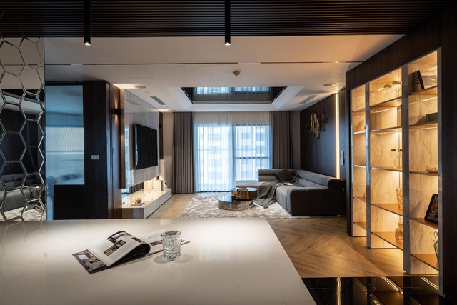 Căn hộ 160m² với 3 phòng ngủ theo phong cách luxury hết chi phí 3 tỷ của cặp vợ chồng ở Hà Nội - Ảnh 4.