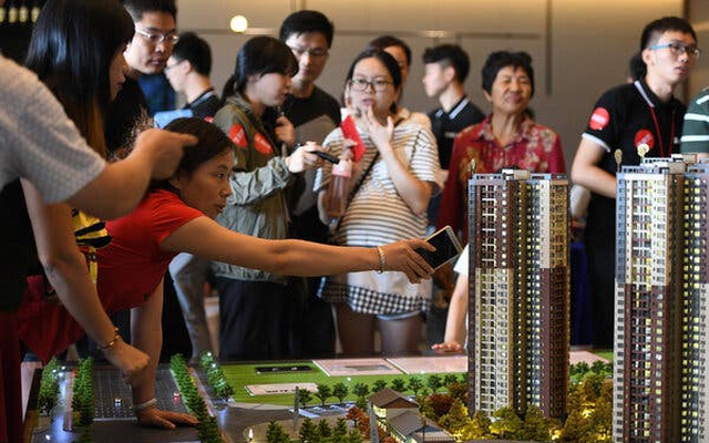 Phòng trưng bày mô hình khu phức hợp của China Vanke ở Đông Hoản, Trung Quốc, vào năm 2018