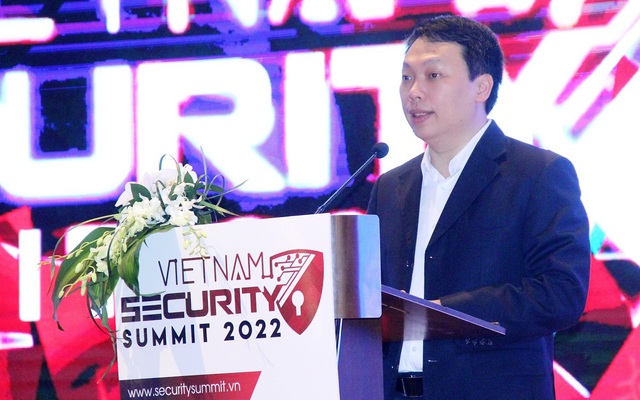 Thứ trưởng Bộ TT&TT Nguyễn Huy Dũng phát biểu tại sự kiện Vietnam Security Summit 2022.